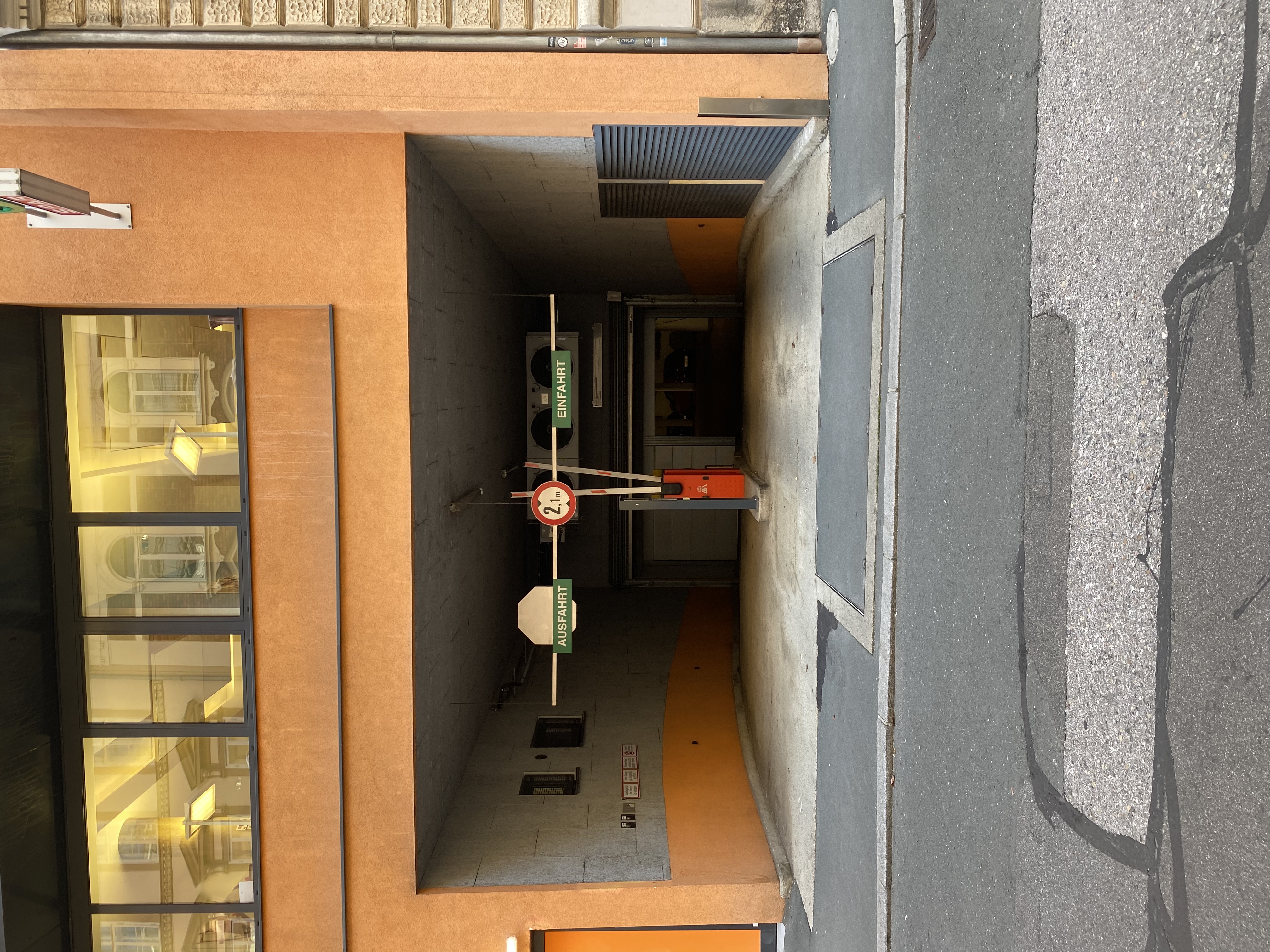 Tiefgarage Leonhardstraße