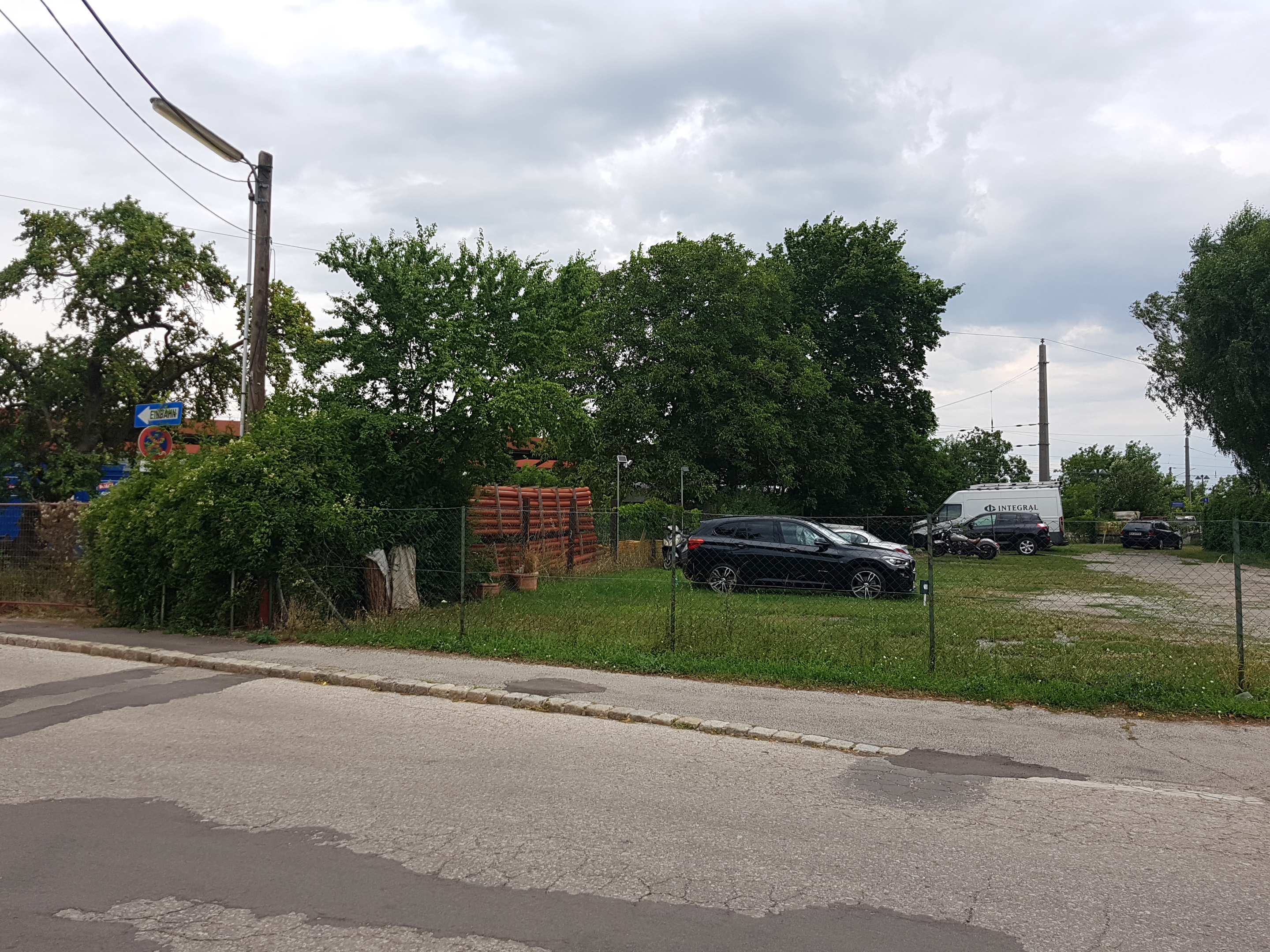 Parkplatz 1220 Wien, S-Bahnhof Süßenbrunn