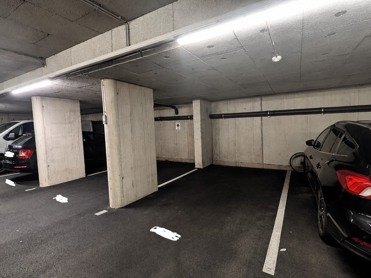 Tiefgaragenstellplatz in Top-Lage nahe EKZ West – Bild 1