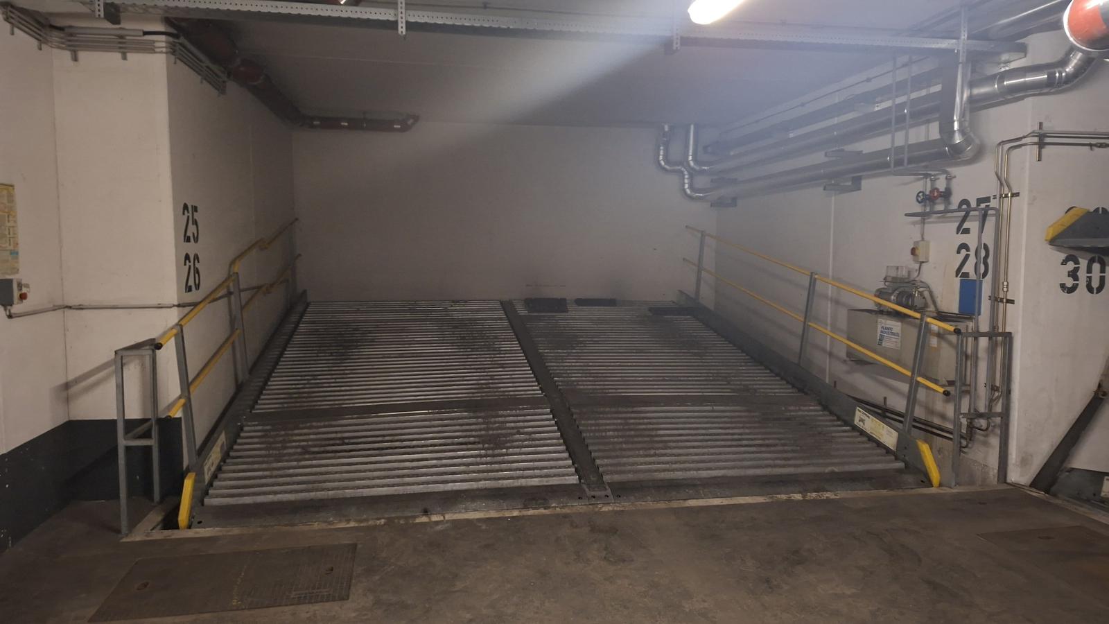 Tiefgaragenstellplatz Schumanngasse 67 zu vermieten