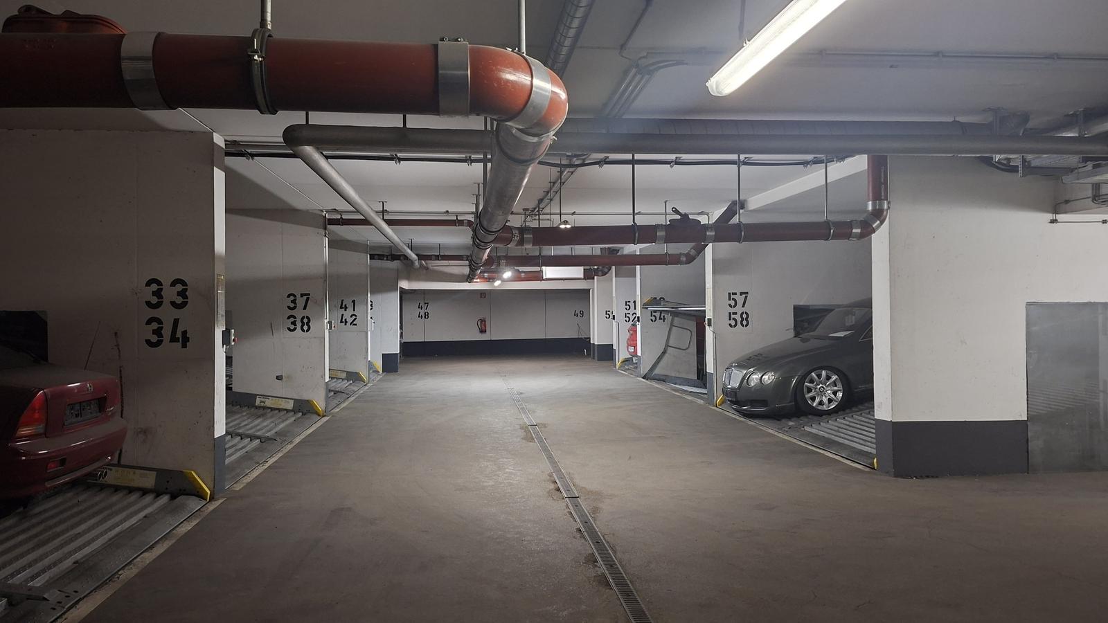 Tiefgaragenstellplatz Schumanngasse 67 zu vermieten – Bild 2