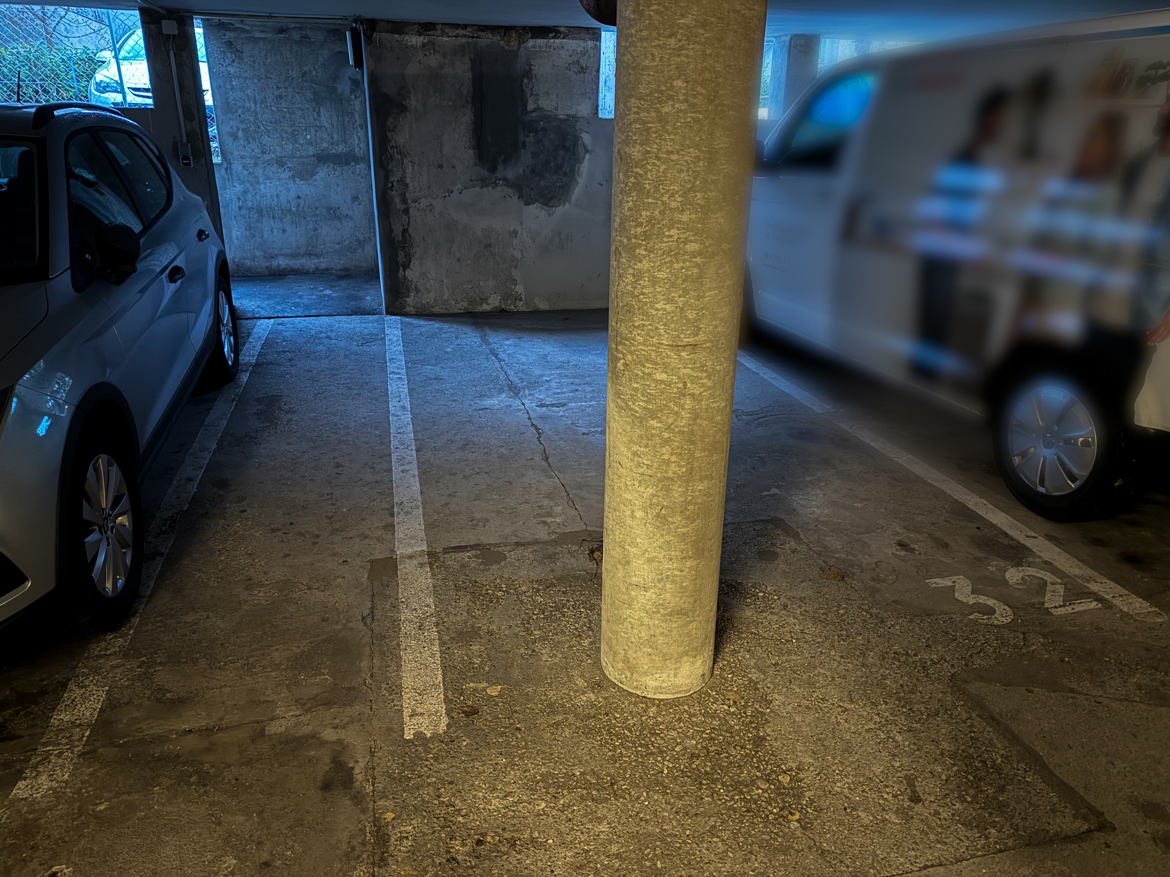 Überdachter Motorrad/Roller Stellplatz in Linz – Bild 3